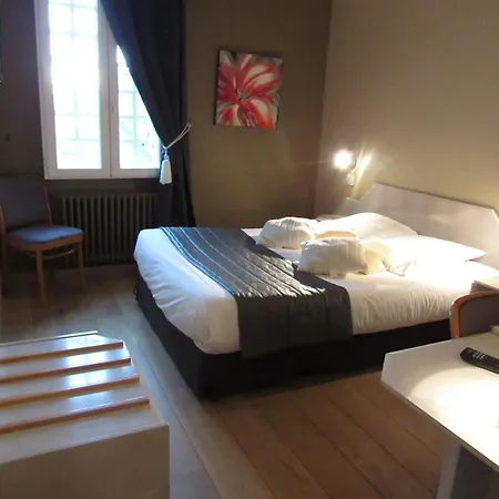 Restaurant De La Marne Hotell 3*