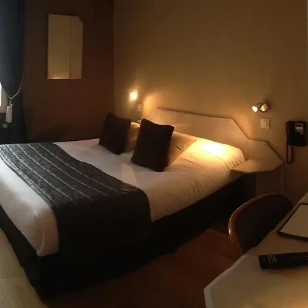 فندق Restaurant De La Marne 3*
